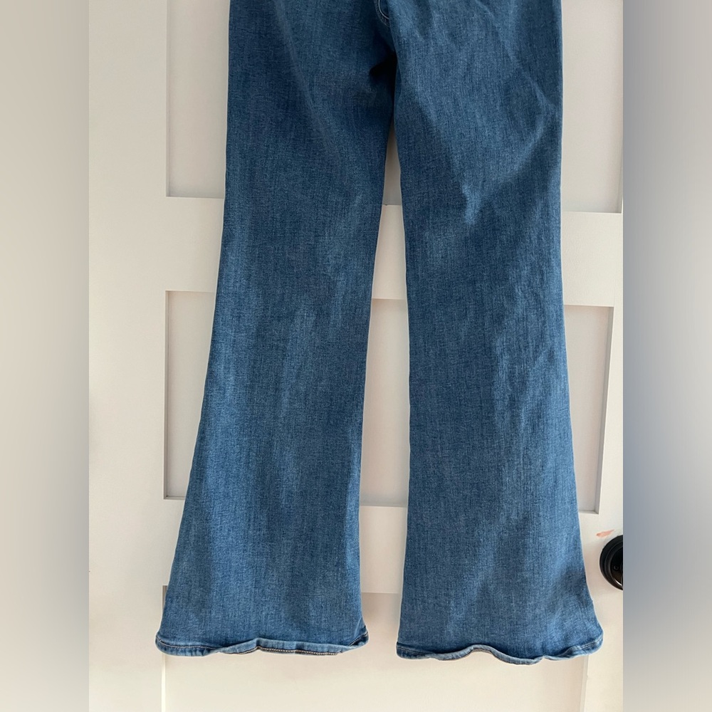 American Eagle next level stretch super high rise flare size 0 - Picture 8 of 11